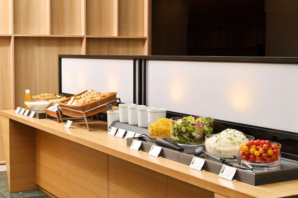 איזומי-סנו Oriental Suites Airport Osaka Rinku מסעדה תמונה