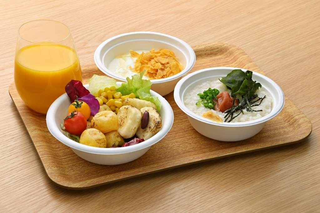 איזומי-סנו Oriental Suites Airport Osaka Rinku מסעדה תמונה